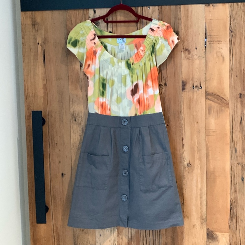 Dress with 100% silk top and cotton skirt. Size 6